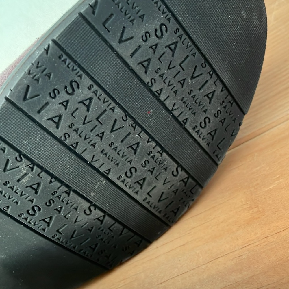 NWT Salvia dark grey water resistant “hydra suede” booties, size 38 (US 7-7.5) - Picture 13 of 16